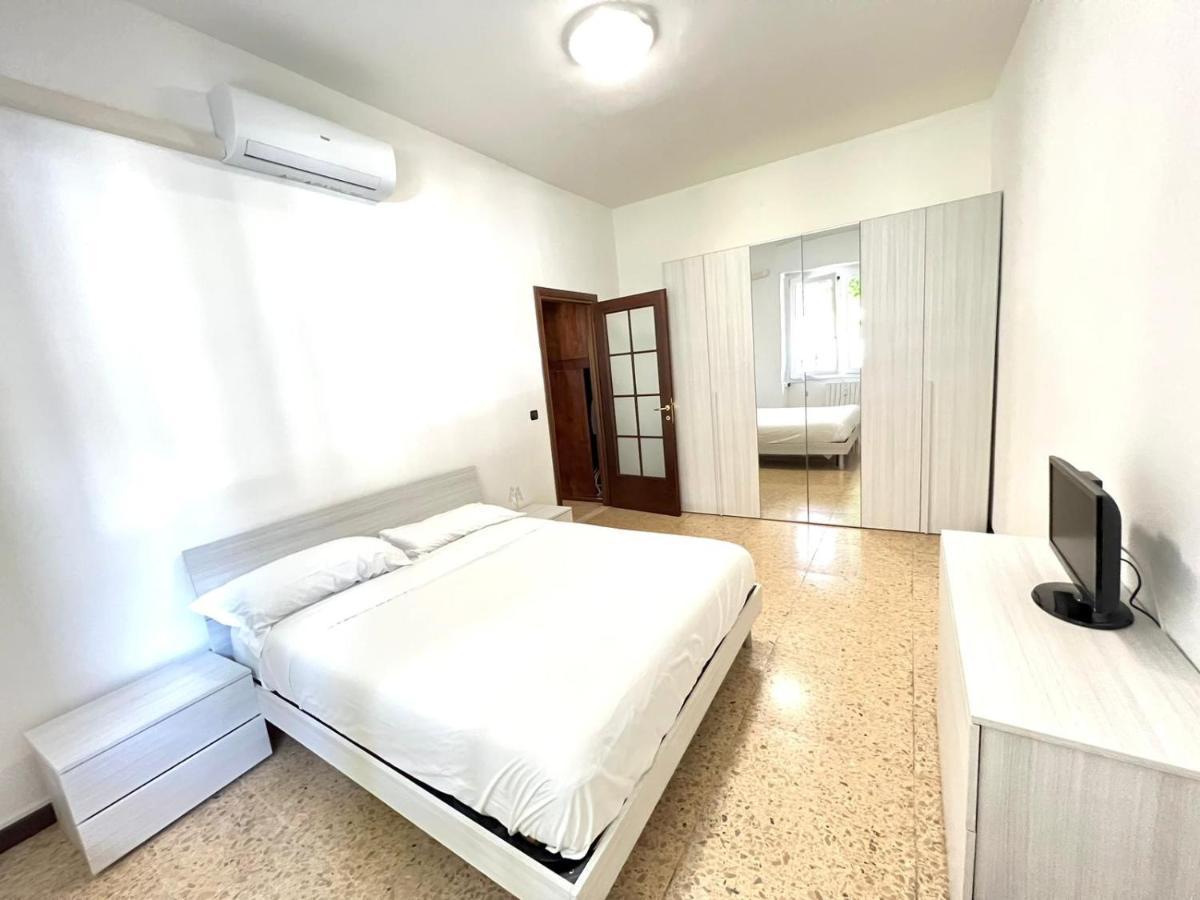 Apartmán Famagosta House Milán Exteriér fotografie