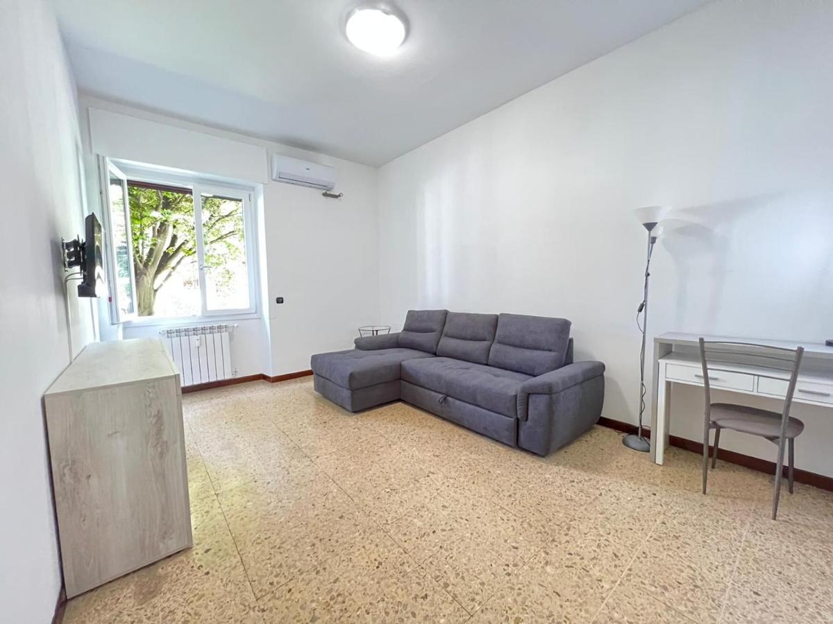 Apartmán Famagosta House Milán Exteriér fotografie